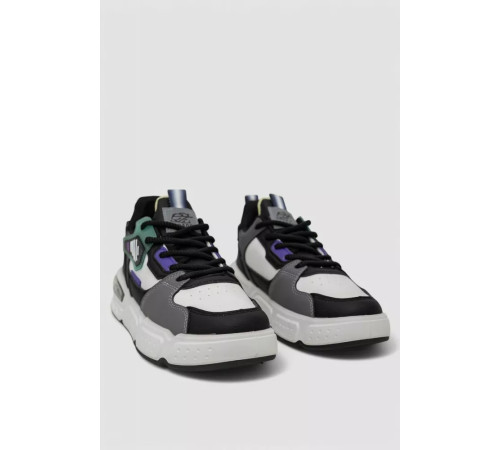 Кроссовки мужские демисезонные, цвет черно-белый, 243RHK22