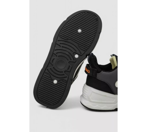 Кроссовки мужские демисезонные, цвет черно-белый, 243RHK22