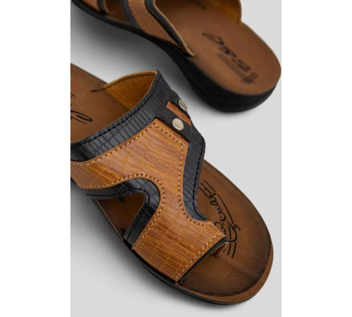 Шлепанцы подростковые для мальчика, цвет коричнево-черный, 244R336