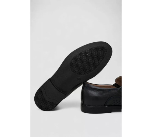 Туфлі чоловічі з перфорацією, колір темно-синій, 243RC1852