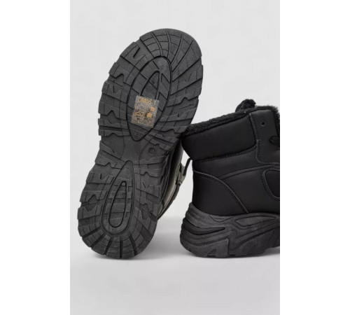 Кросівки жіночі зимові на хутрі, колір чорний, 248RDM05