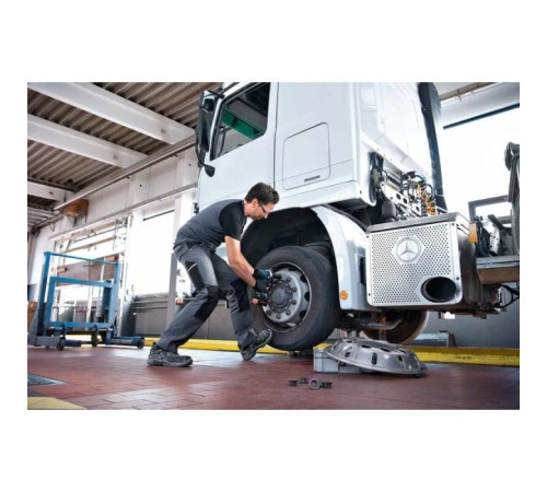 Гайковерт Bosch ударний GDS 18V-1050 H, 18В, 2x5.0 GAL1880 L-Box (0.601.9J8.522)