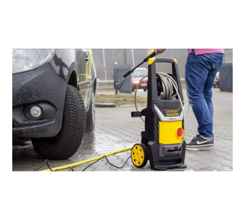 Мийка високого тиску Stanley FATMAX, 2.1 кВт, 145 бар, шланг 8м. (SXFPW21MPE)