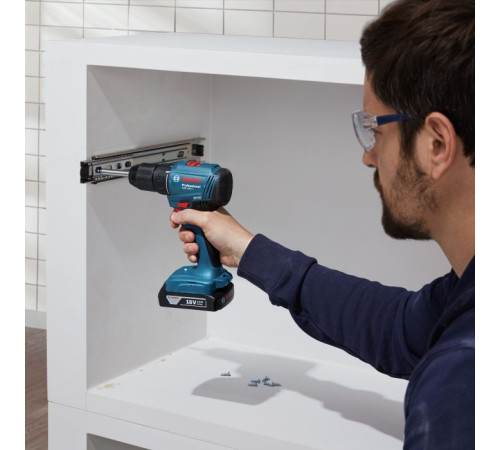 Шуруповерт Bosch GSR 185-LI, 2х2.0 Ah, ЗП GAL 18V-20, кейс (0.601.9K3.000)