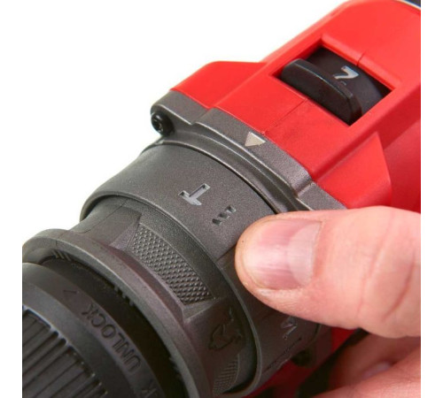 Шуруповерт Milwaukee M12 FPDXKIT-202X, 44Нм, 2x2Ач, 2 насадки, кейс (4933464138)