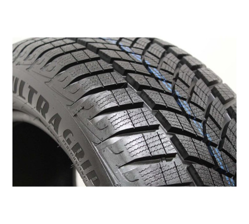 Шина Goodyear Ultra Grip Performance NA0 245/35R20 95V Gen-1 XL