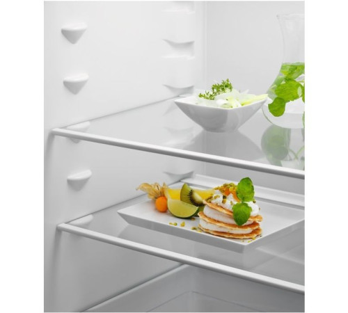 Холодильник Electrolux RNT6NE18S