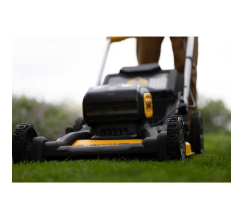 Газонокосарка DeWALT самохідна 18V, 2x8Ah, 53 см (DCMWSP156W2)