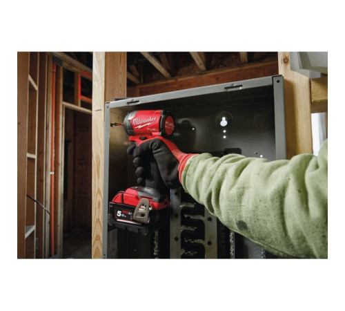 Шуруповерт Milwaukee ударный M18 FID3-502X, 226 Нм, 2x5Ah (4933479865)