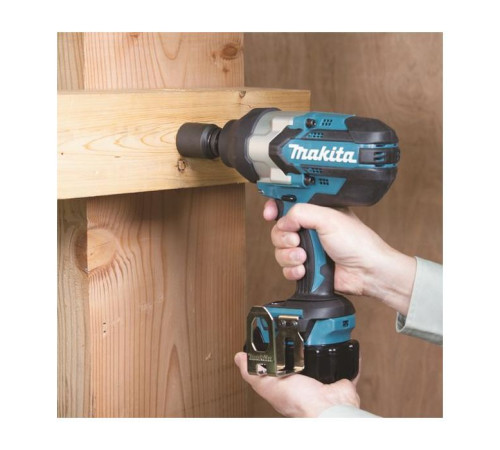 Гайковерт Makita DTW1002RTJ акумуляторний з ударом (DTW1002RTJ)