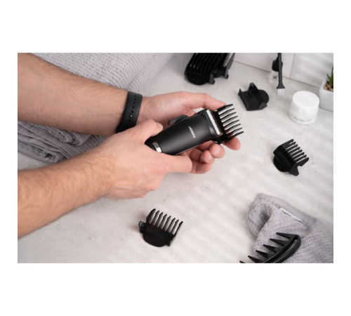 Машинка для стрижки Ardesto HC-Y32-B