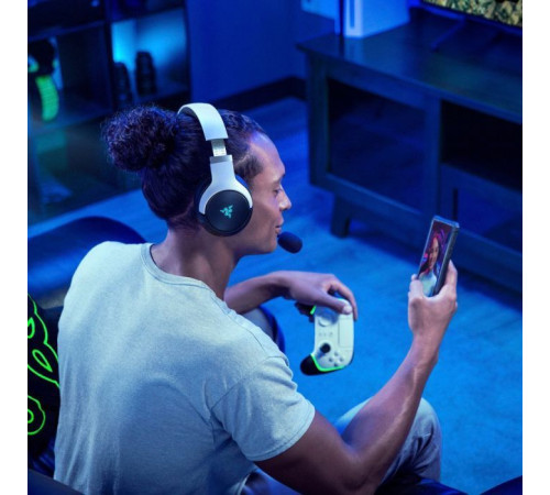 Навушники Razer Kaira Pro Hyperspeed for PS5 Bluetooth White-Black (RZ04-04030200-R3G1)