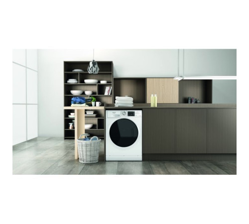 Пральна машина Hotpoint-Ariston NDB10570DAUA
