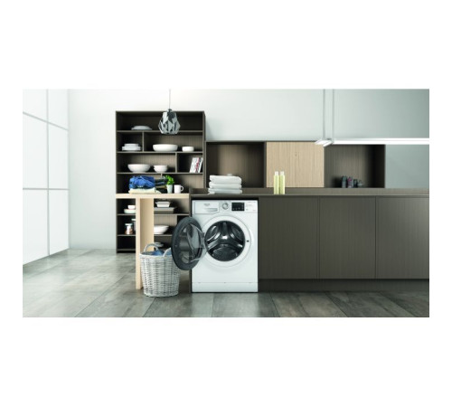 Пральна машина Hotpoint-Ariston NDB10570DAUA