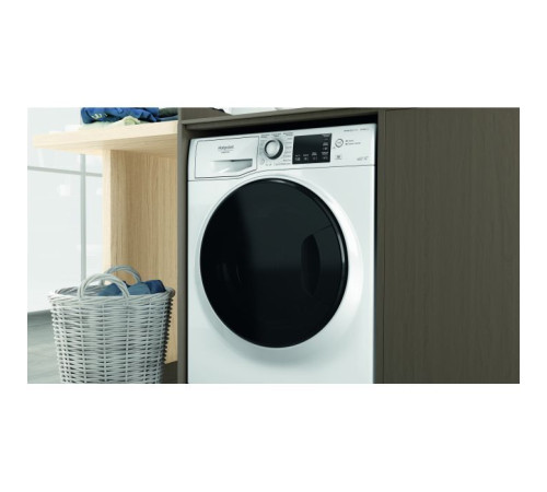 Пральна машина Hotpoint-Ariston NDB10570DAUA