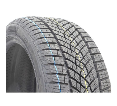 Шина Goodyear Ultra Grip Performance+ 235/50R17 100V XL FP