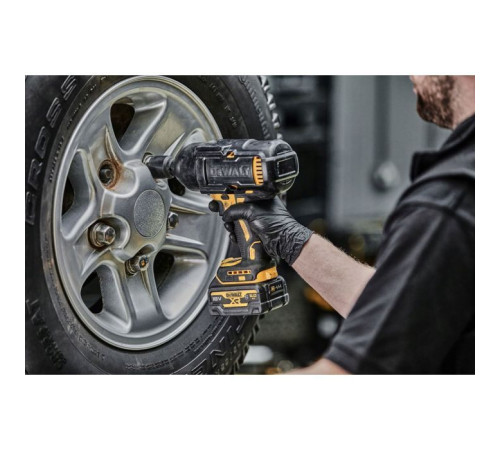 Гайковерт DeWALT 18 В XR Li-lon 2x5Ah, 1396 Нм (DCF900P2G)