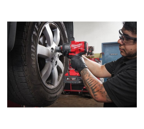 Гайковерт Milwaukee 1/2", M18 FHIW2F12-502X, 2034Нм, 2x5Ah, HD кейс (4933492783)