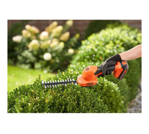 Кущоріз Black&Decker 18 В, 2Ah, насадки- 20 см/8 мм, 10 см/18 мм, (BCSS18D1)