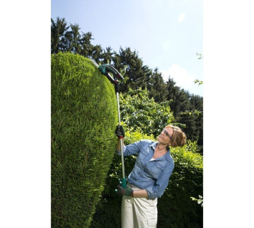 Кусторез Bosch ISIO, аккумуляторный 3.6 V Li 1.5 Ач, со штангой (0.600.833.109)