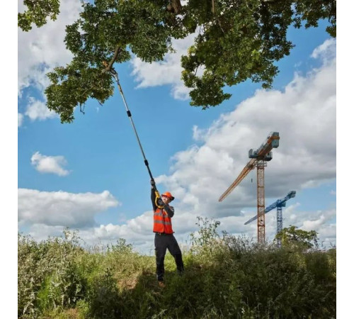 Цепная пила DeWALT высотореза 18V, 5Ah, длина шины 20 см (DCMPS567P1)